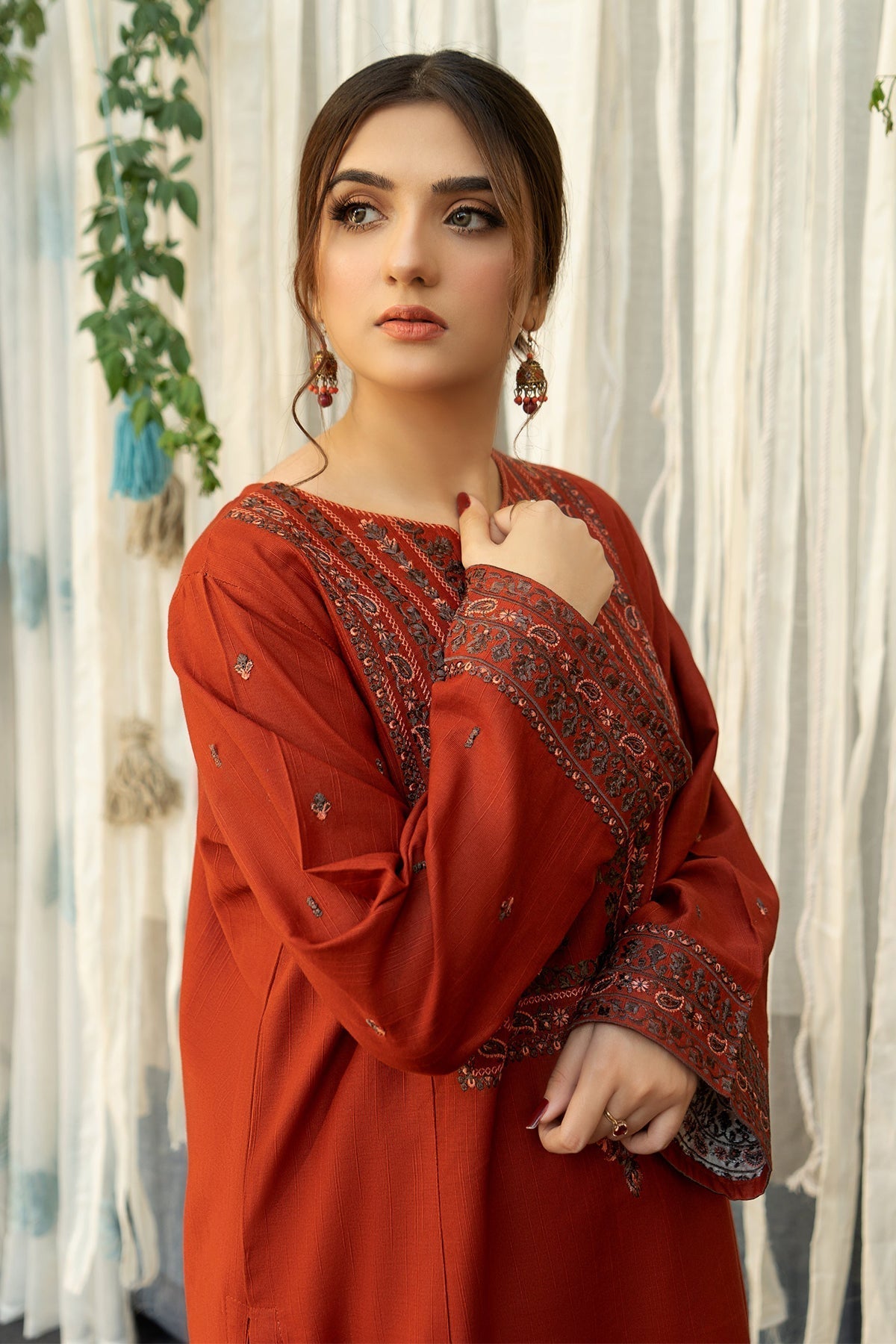 URGE - 3PC LAWN EMBROIDERED SHIRT WITH MANAAR PRINTED DUPATTA AND TROUSER - HZG1441
