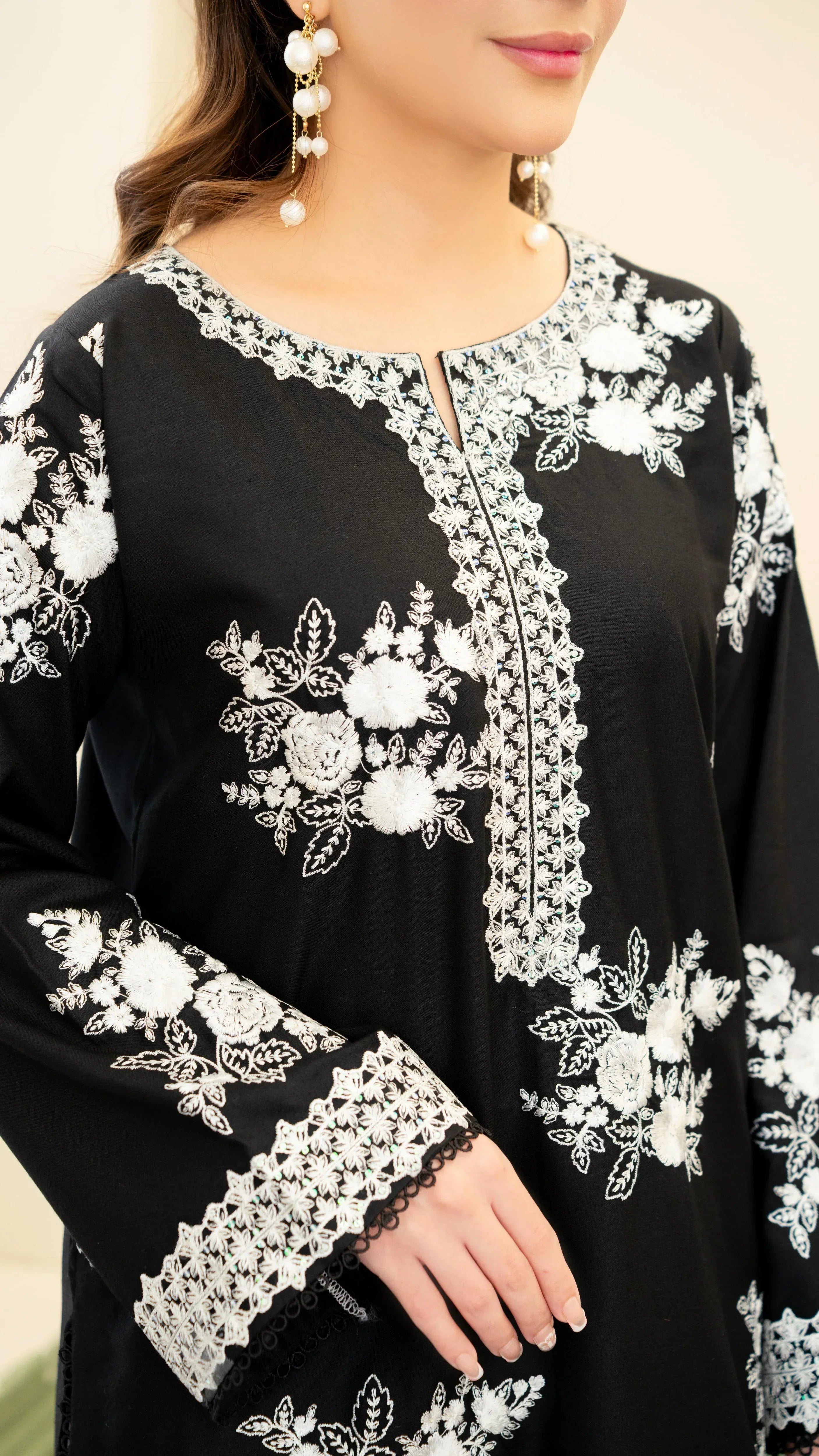 MARIA.B - 3PC LAWN EMBROIDERED SHIRT WITH CHIFFON PRINTED DUPATTA AND TROUSER - HZG2989