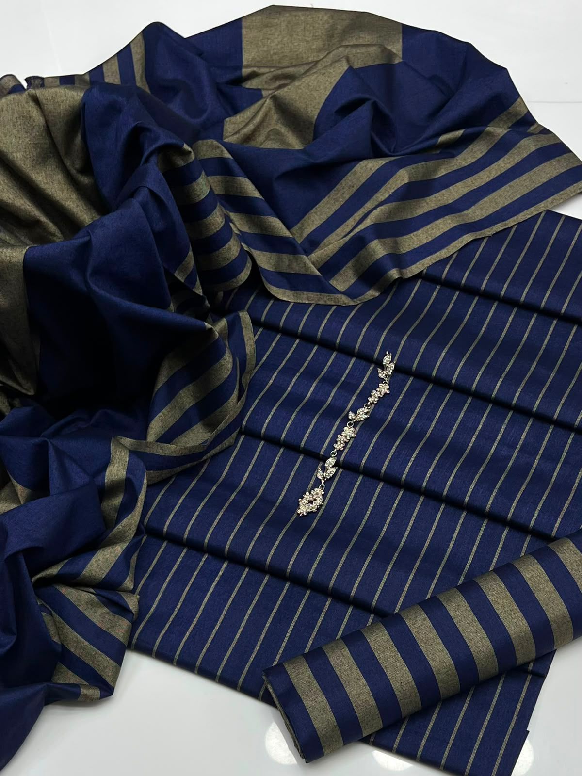 Khaadi Multani Susi 3 Piece Unstitched Suit – Blue & gray