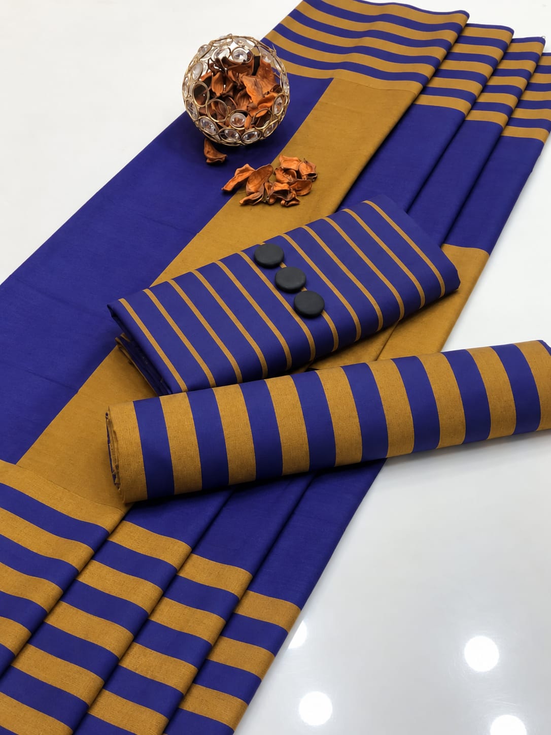 Khaadi Multani Susi 3 Piece Unstitched Suit