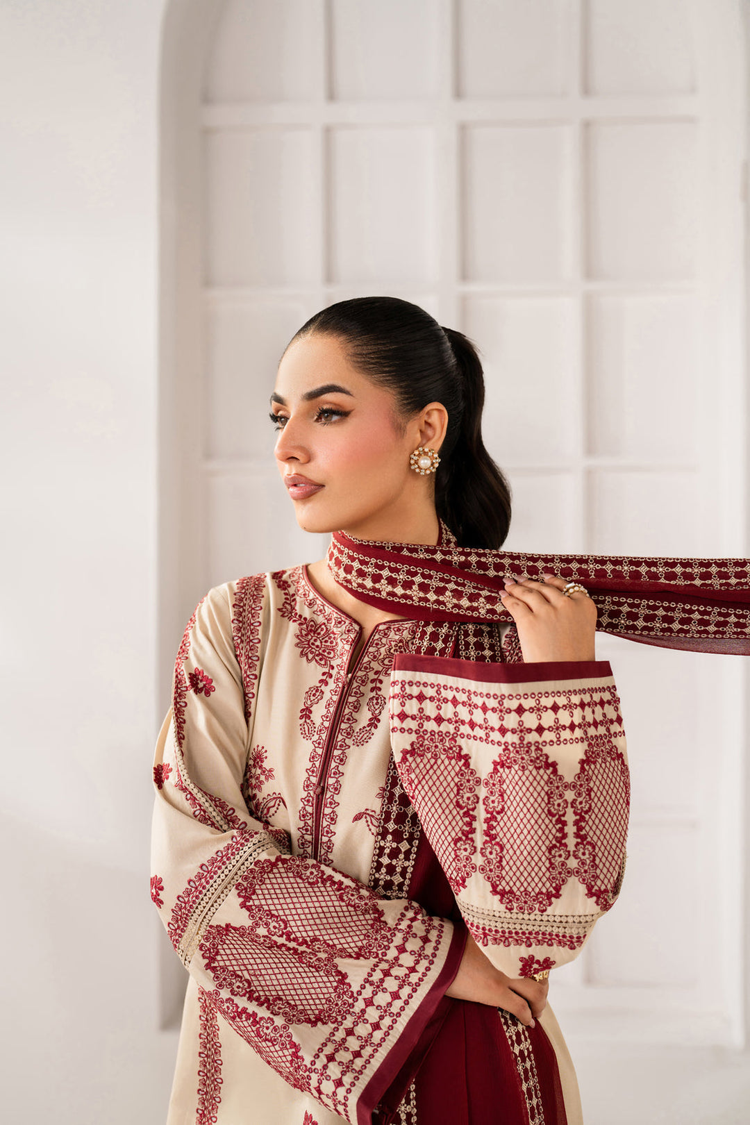 Jeena - Dhanak 3-Piece Unstitched Embroidered Suit