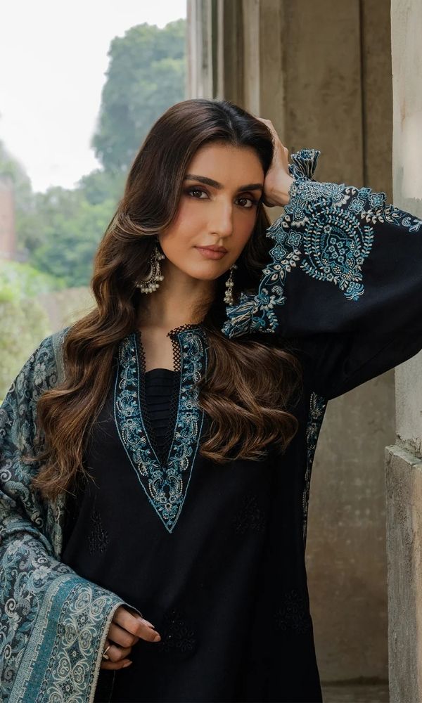 Izel - Dhanak 3-Piece Unstitched Embroidered Suit