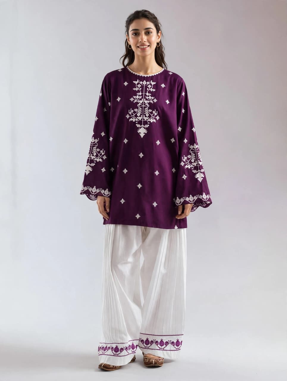 2-Piece | Premium Embroidered Winter Suit – DE-1171