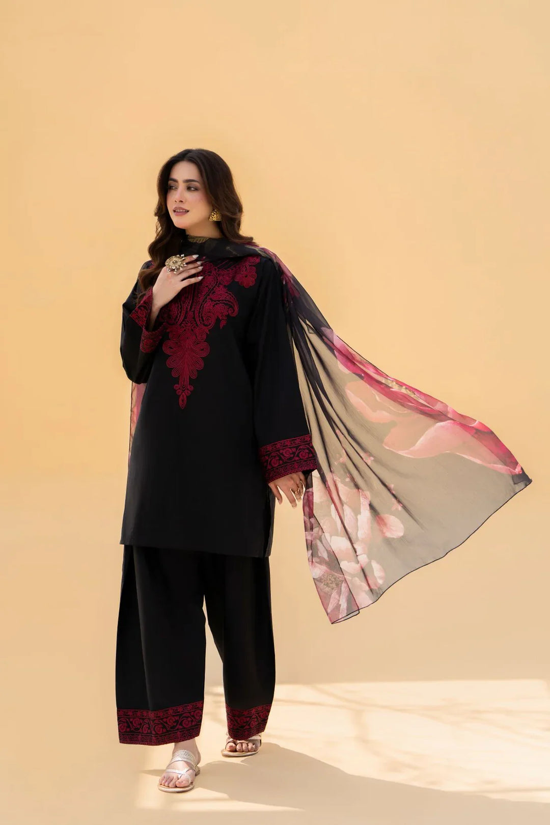 Zaroon - Dhanak 3-Piece Unstitched Embroidered Suit
