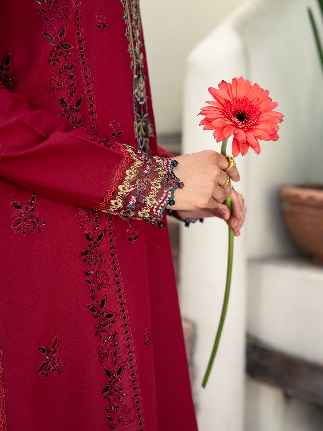 Mahrosh - Dhanak 3-Piece Unstitched Embroidered Suit
