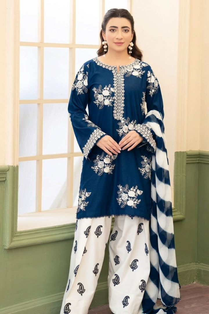 Zara Shahjahan Autumn Vine – 3PC Unstitched Dhanak Embroidered Suit