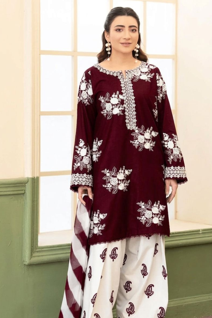 Zara Shahjahan Winter Blossom – 3PC Unstitched Dhanak Embroidered Suit