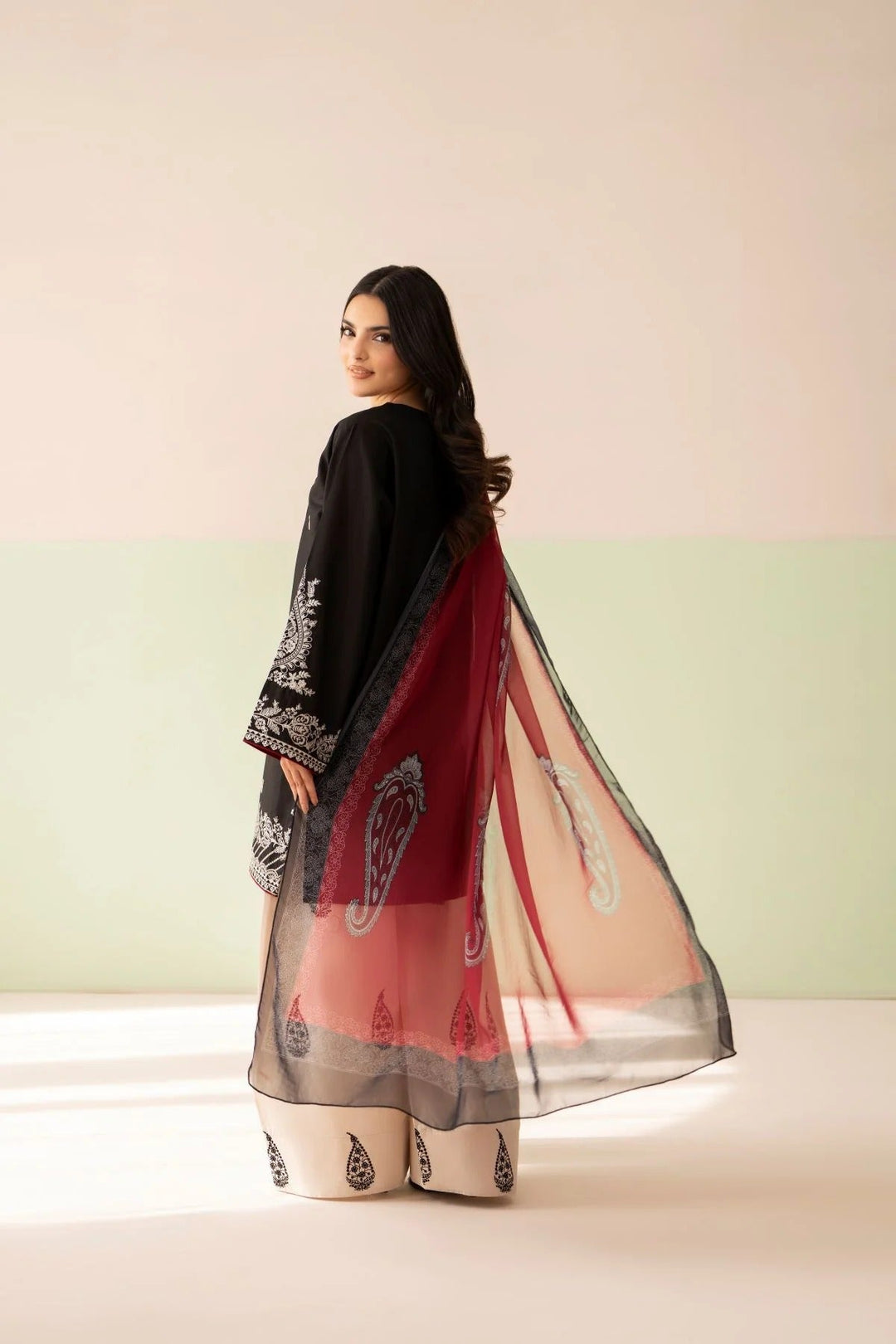 Marwa - Dhanak 3-Piece Unstitched Embroidered Suit