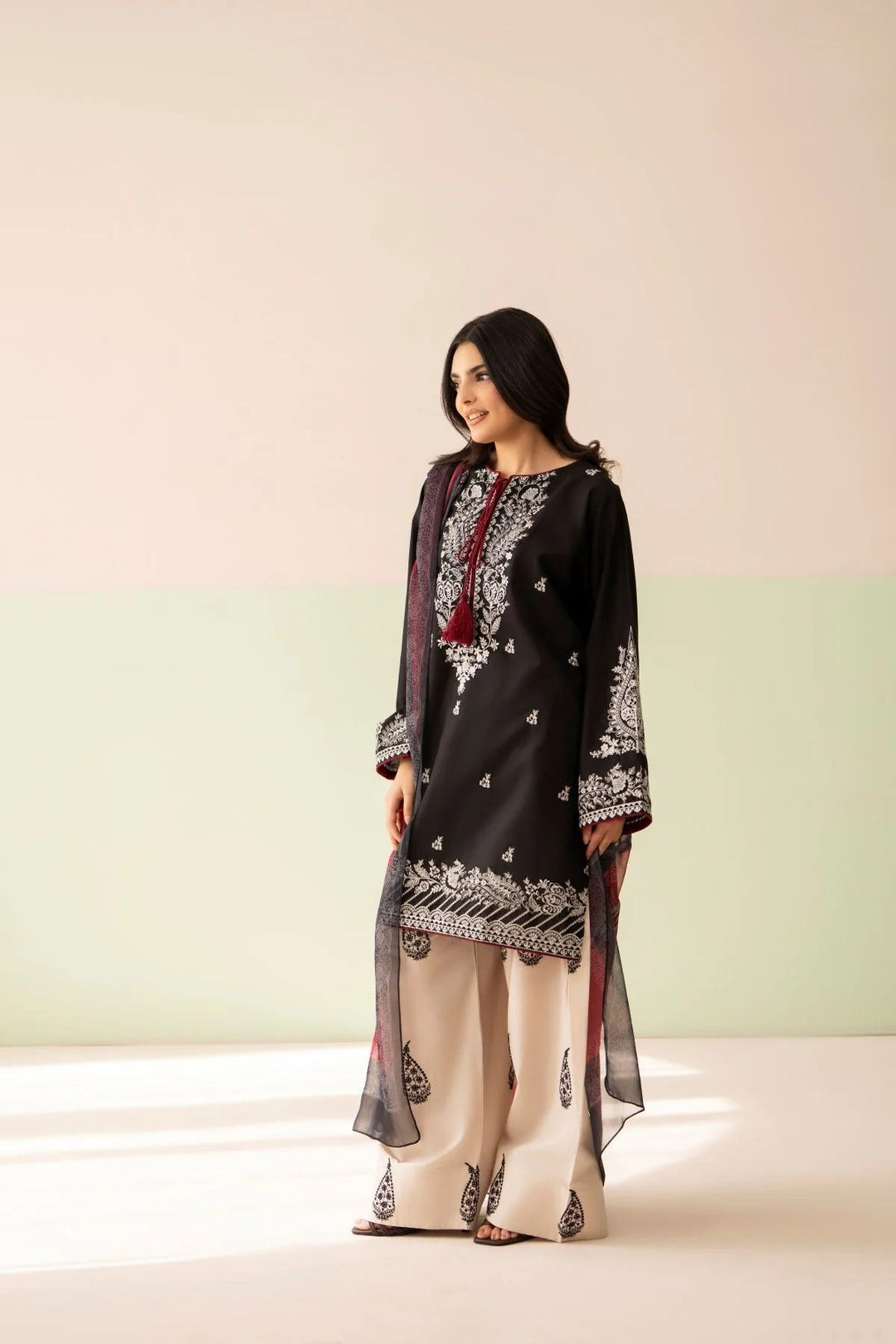 Marwa - Dhanak 3-Piece Unstitched Embroidered Suit