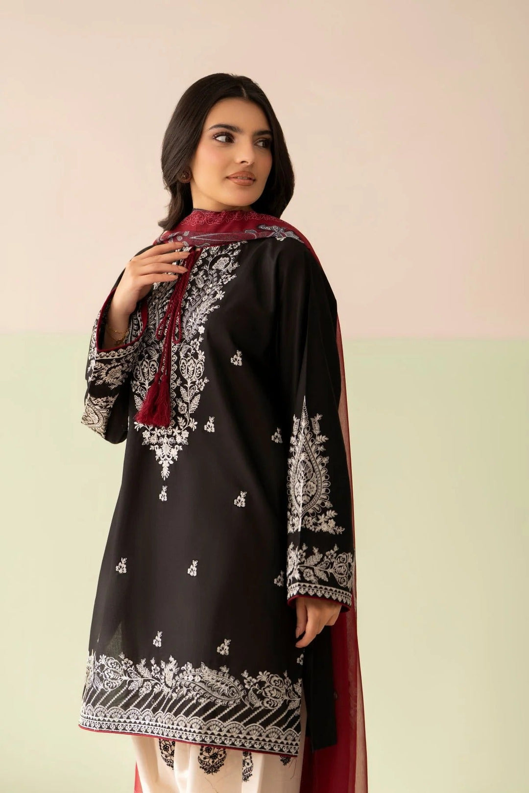 Marwa - Dhanak 3-Piece Unstitched Embroidered Suit