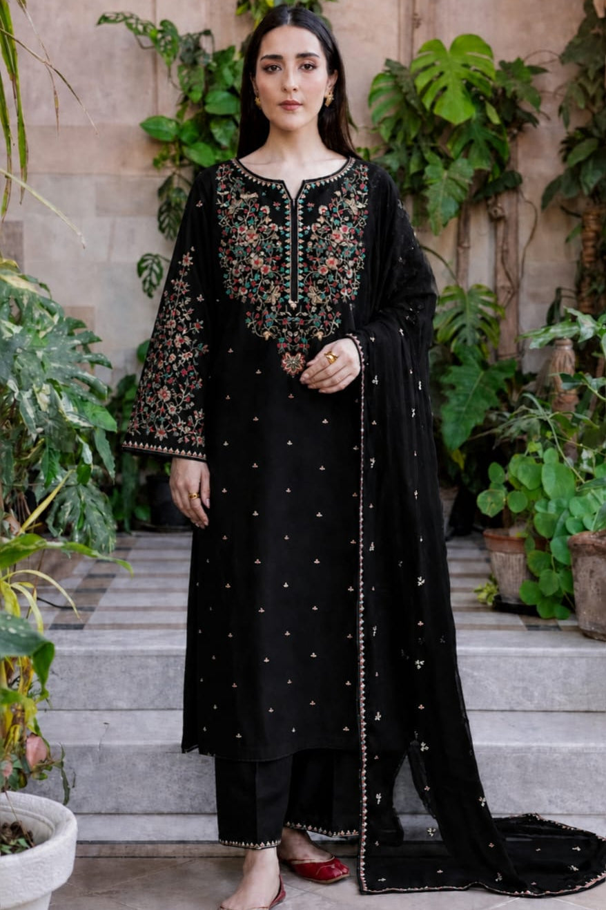 Batik Winter Charm – 3PC Unstitched Dhanak Embroidered Suit