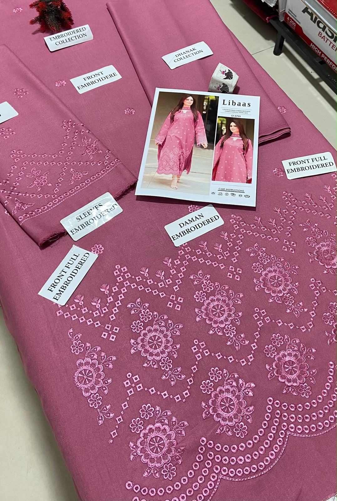 2 Piece - Unstitched Dhanak Embroidered Suite
